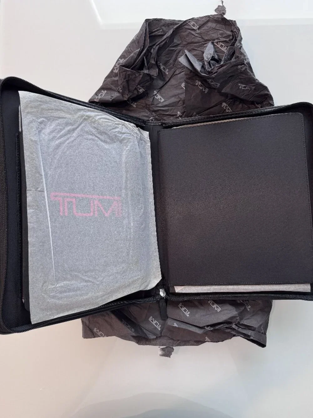 TUMI Alpha Black Ballistic Nylon iPad Air Notepad Portfolio Organizer